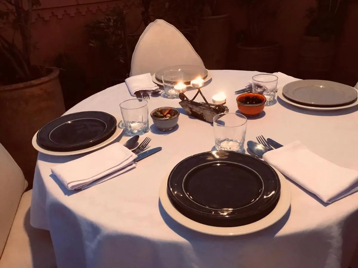 ***  Riad Johnboy مراكش المغرب